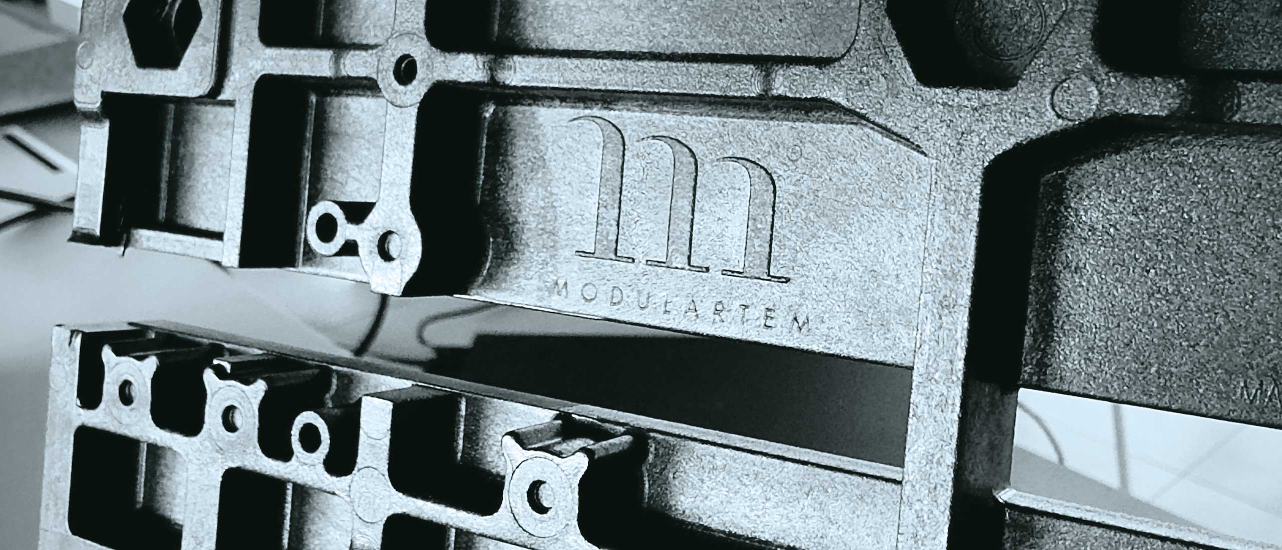 mold of an infinity pool grill with Modulartem logo