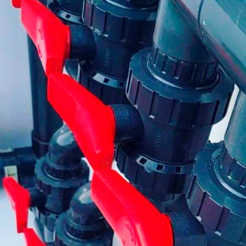 PVC fittings and valves for swimming pools