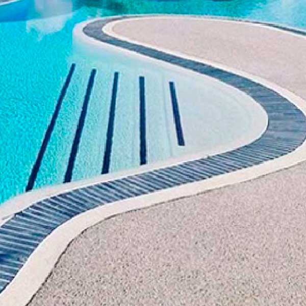 piscina a sfioro con griglia ellipsis felix black